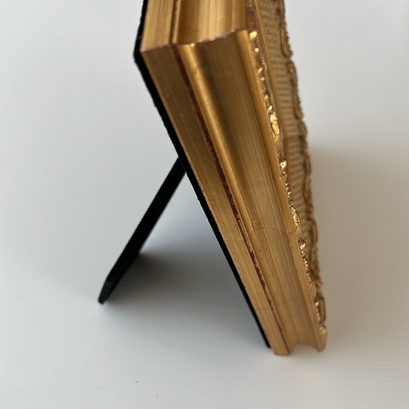 Beacon Hill Fetco International Vintage Wooden Gold 4" x 6" Picture Frame - Picture 8 of 14